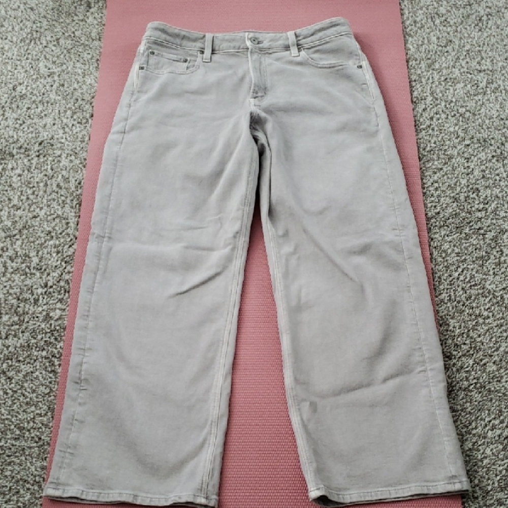 American Eagle Grey Stovepipe Jean Never Worn